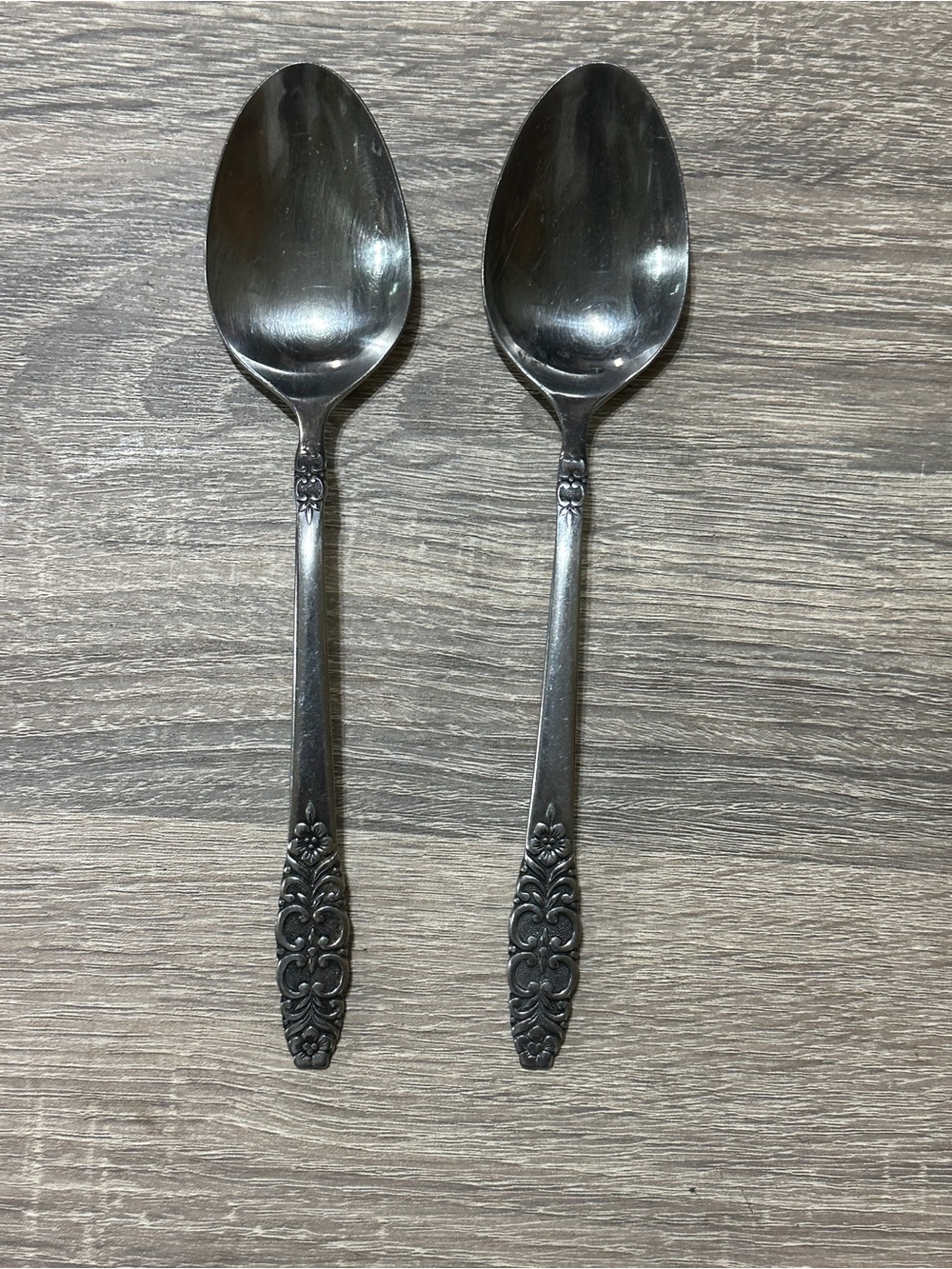 Oneida Northland Romford Stainless Steel Korea Floral Serving Spoons Set Of 2